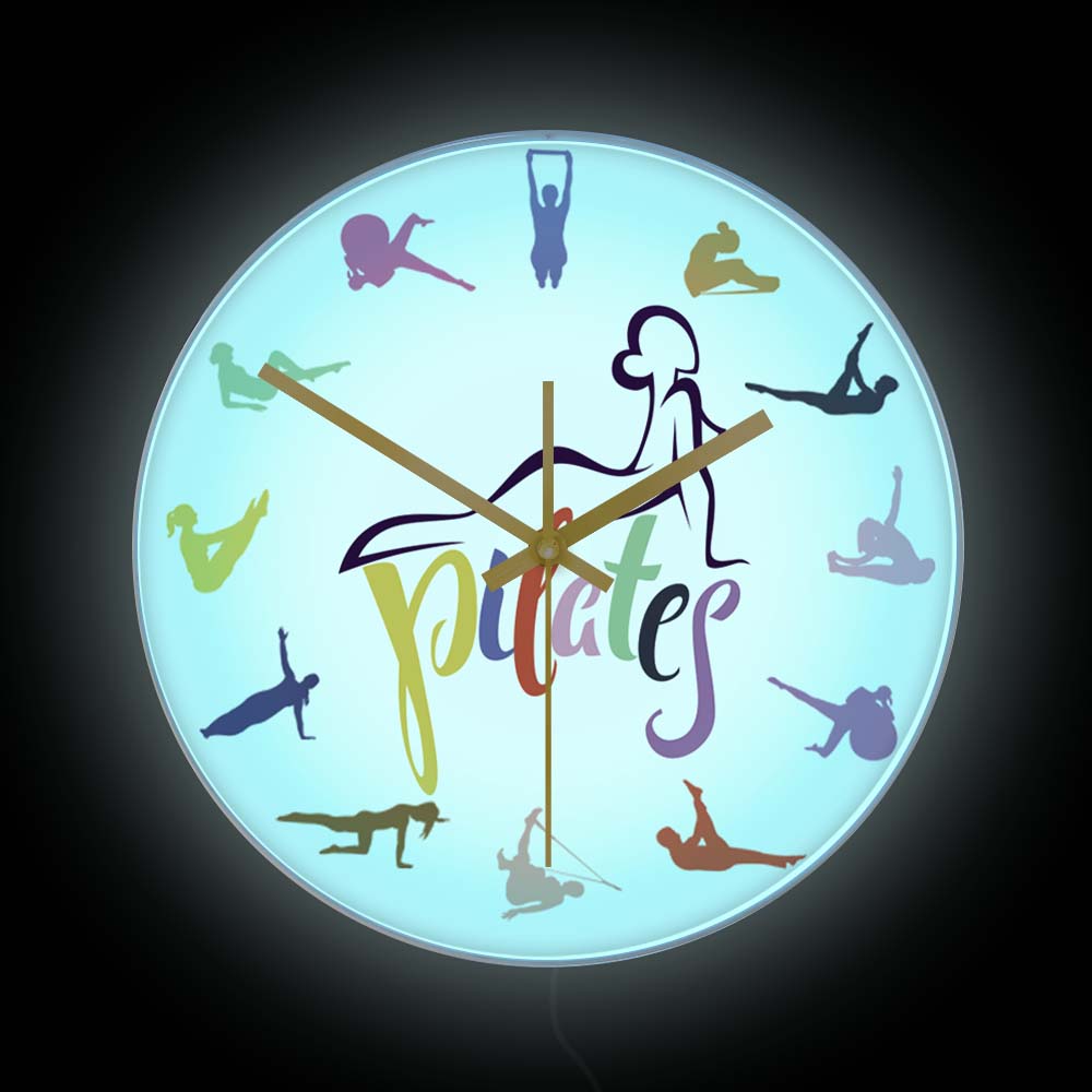 Pilates Yoga Room - ピラティスポーズ カラフルプリント壁掛け時計 LEDバックライト付き フィットネスルーム ヨガスタジオ LEDネオンサイン