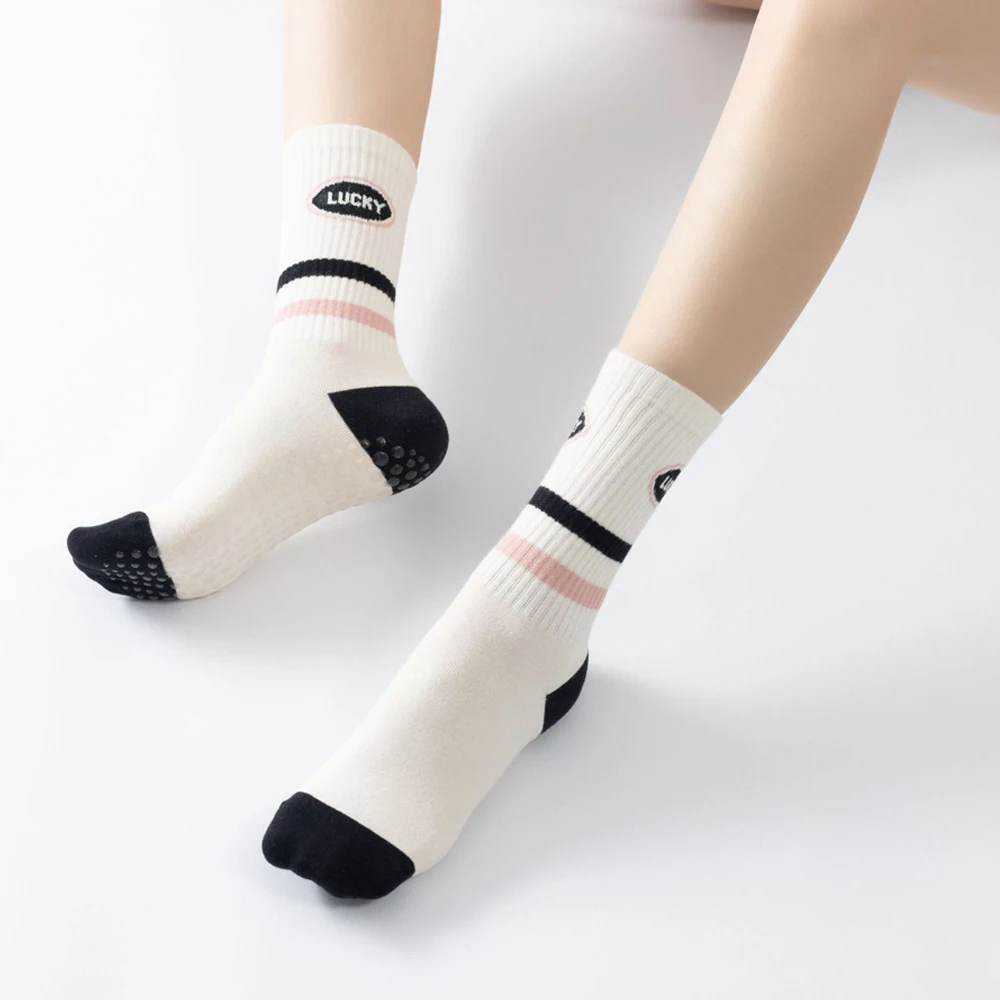 ストライプ柄のヨガ・エアロビクス用ソックス、女性用、滑り止め - Pilates Yoga Zumba のレビューと価格