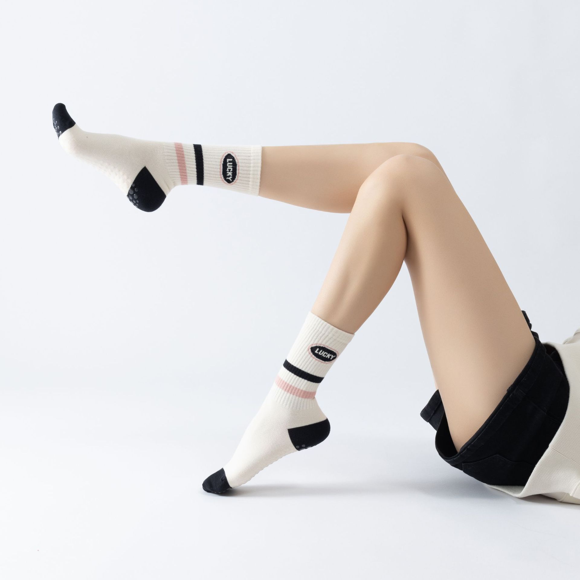 ストライプ柄のヨガ・エアロビクス用ソックス、女性用、滑り止め - Pilates Yoga Zumba のレビューと価格