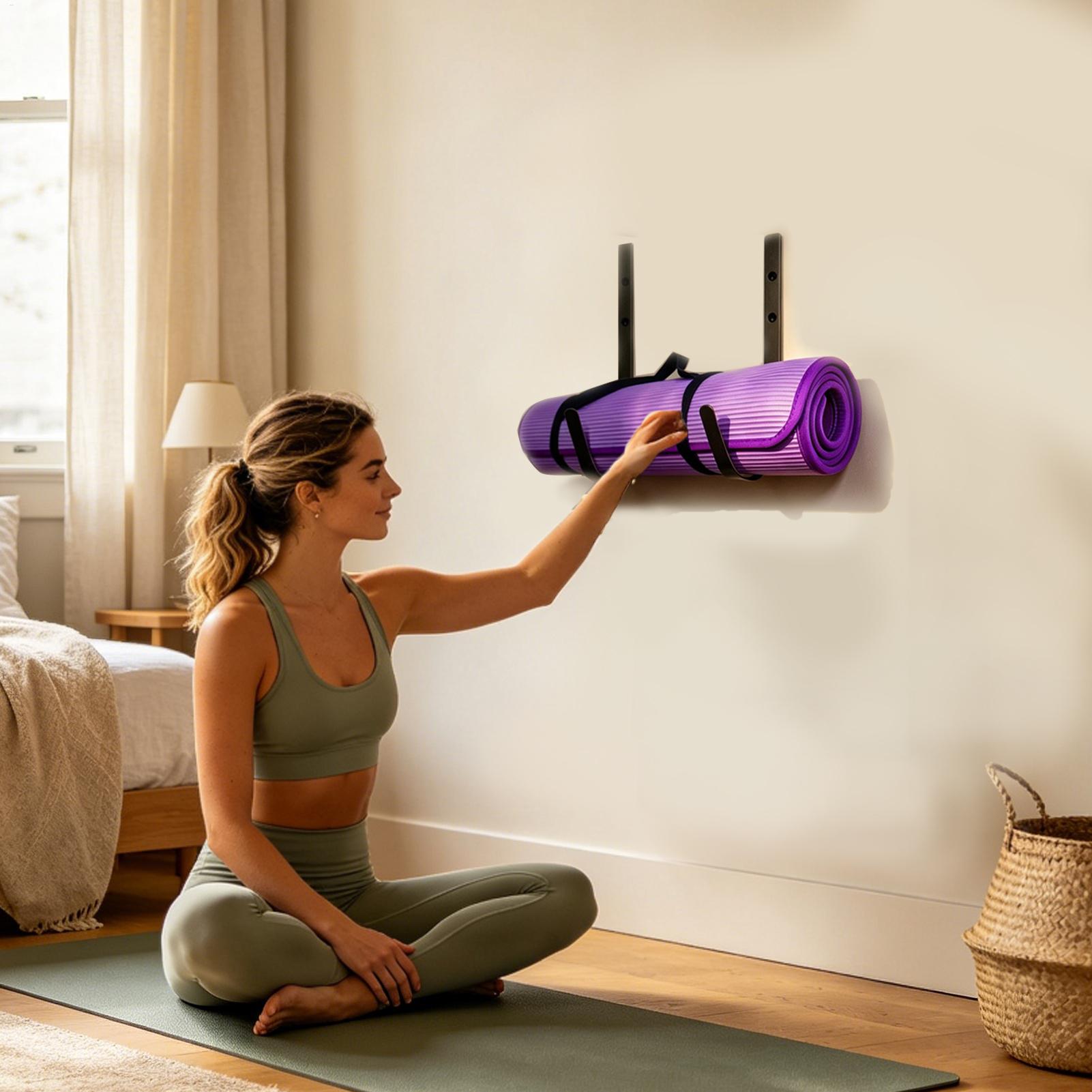 ヨガマット壁掛けフォームローラーオーガナイザーフック曲線デザ - Pilates Yoga Room のレビューと価格